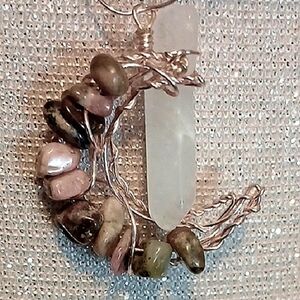 HAND CRAFTED CRYSTAL CRESENT MOON "NEW BEGINNINGS' ELEGANT Pendant Necklace